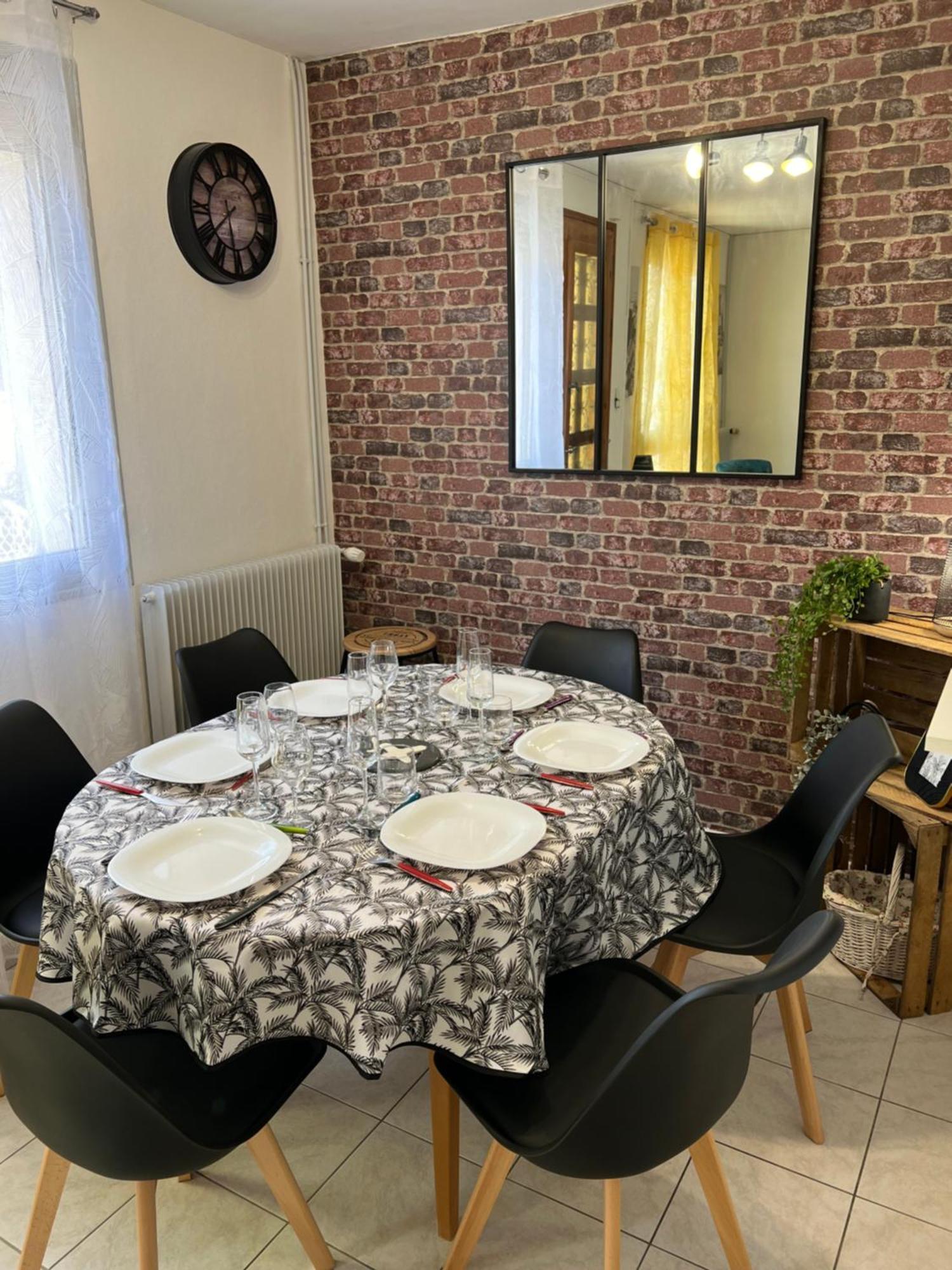 Maison 3 Chambres 6 Personnes Et Garage Châteauroux Extérieur photo