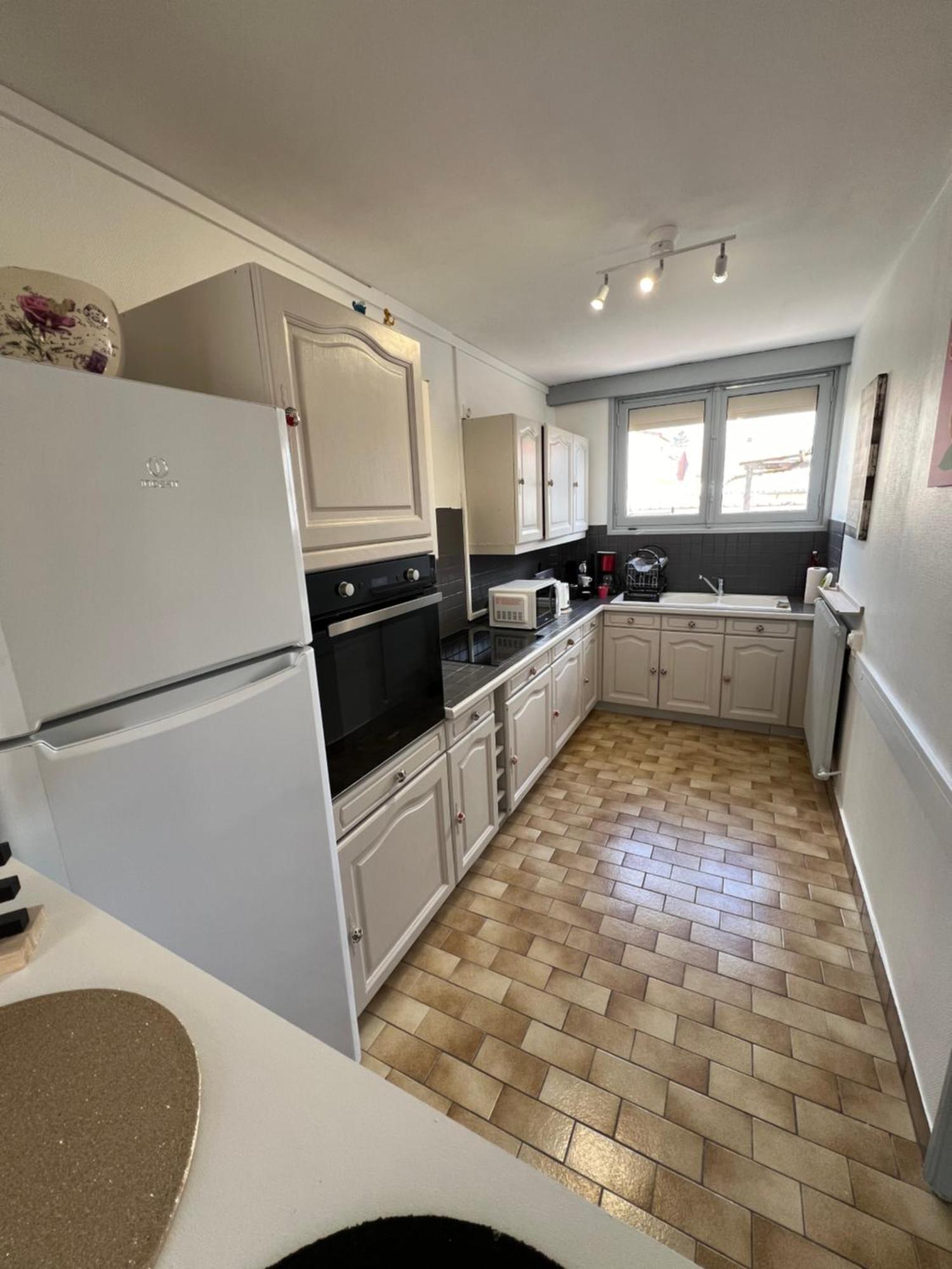 Maison 3 Chambres 6 Personnes Et Garage Châteauroux Extérieur photo