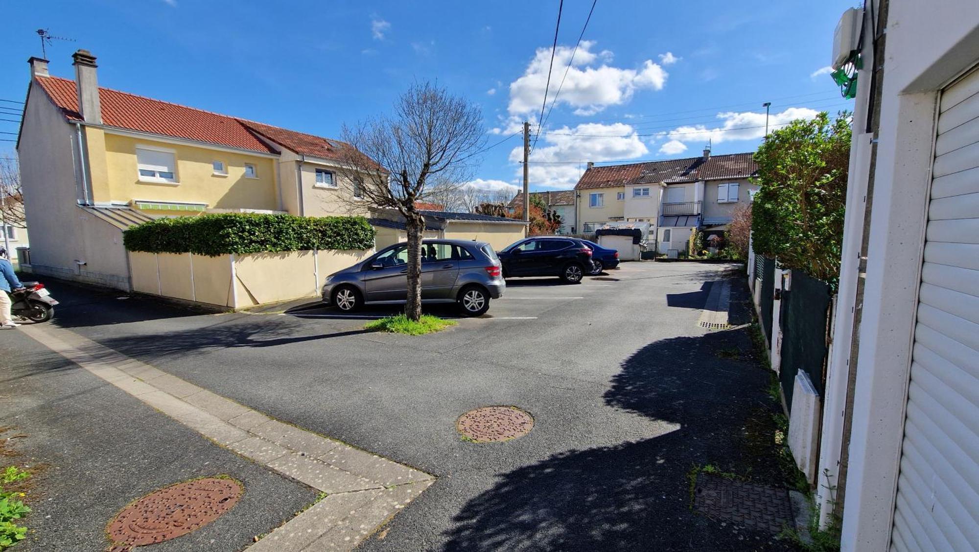 Maison 3 Chambres 6 Personnes Et Garage Châteauroux Extérieur photo